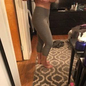 Lululemon cropped leggings